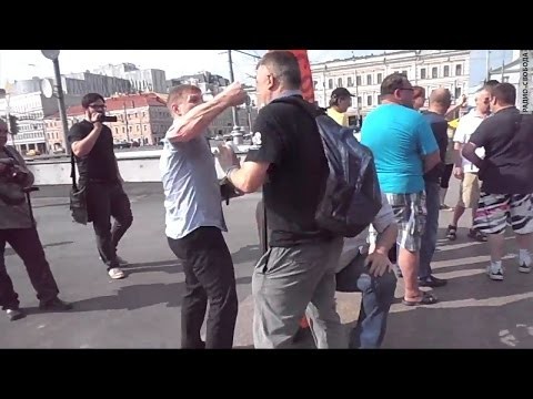 Как в Москве пикетчикам наваляли 