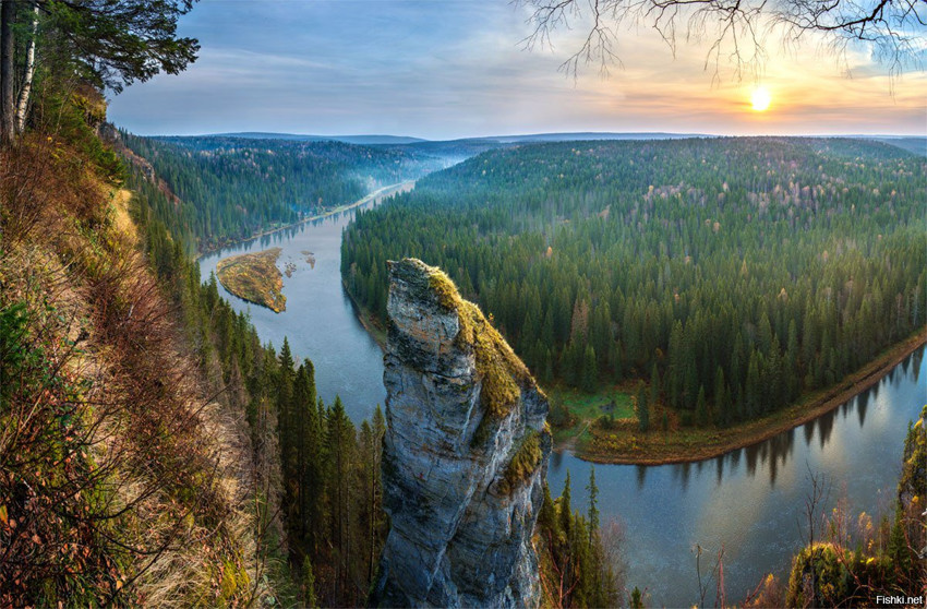 Река Усьва, текущая в Пермском крае, входит в число наиболее живописных рек Р...