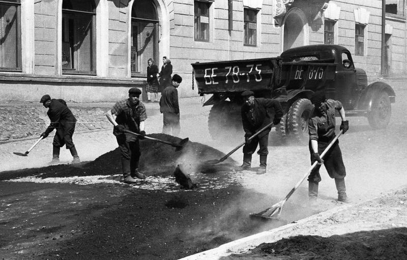 Как укладывали асфальт в 1920-60 годах