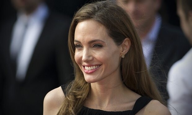 Анджелина Джоли - кинжалы