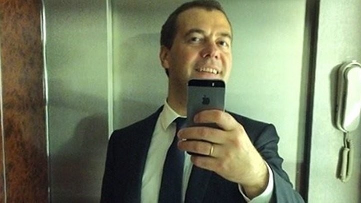 Глумление Медведева над учителями может ему выйти "боком"