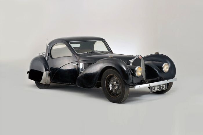 Самый редкий – 1937 Bugatti Type 57S Atalante Coupe. 