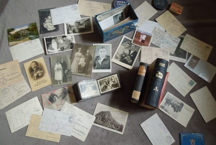 Это письма, фото и открытки, которые бабушка Грета получала во время жизни в Гамбурге.