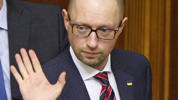 Яценюк уклоняется от повесток украинской прокуратуры