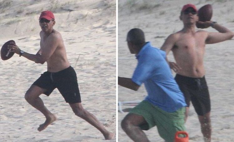 Барак Обама играет на пляже 