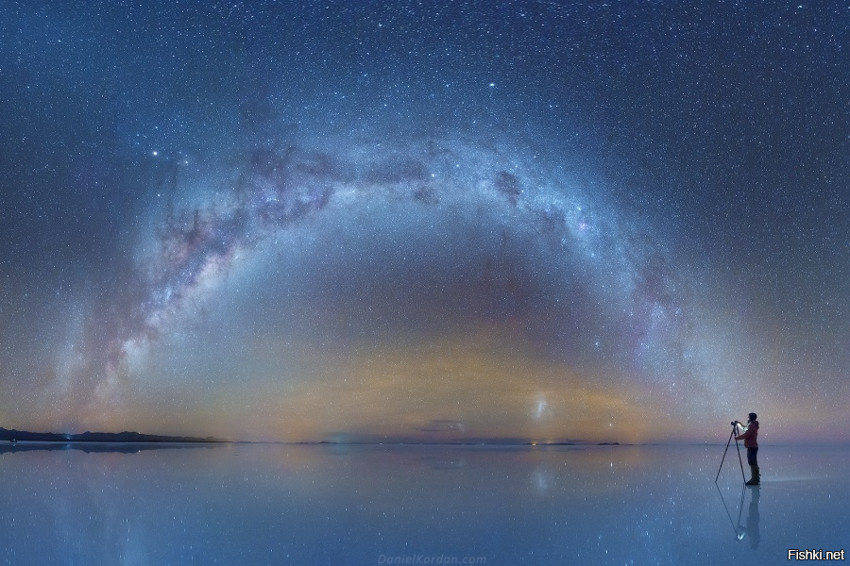 С помощью отражения в озере российский фотограф показал, как на самом деле вы...