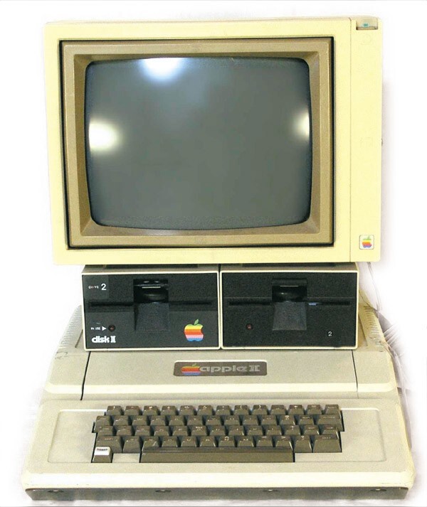 В каком году был создан компьютер apple ii