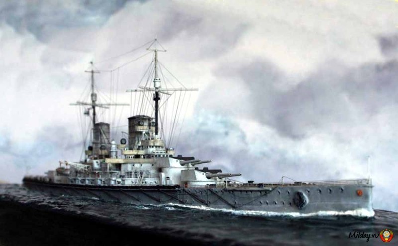 «Лютцов» — пятый тяжёлый крейсер типа «Адмирал Хиппер», планировавшийся к принятию на вооружение германских кригсмарине. Заложен в 1937 году, спущен на воду в 1939. В феврале 1940 года продан Советскому Союзу, получил название «Петропавловск»