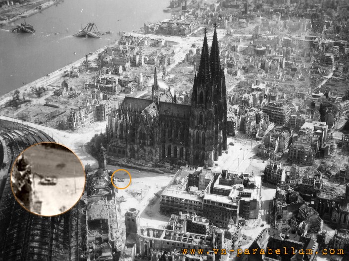 Американский аэрофотоснимок, сделаный 22 июня 1945 показывает новое место, куда перетащили подбитую Пантеру - ближе к вокзалу.