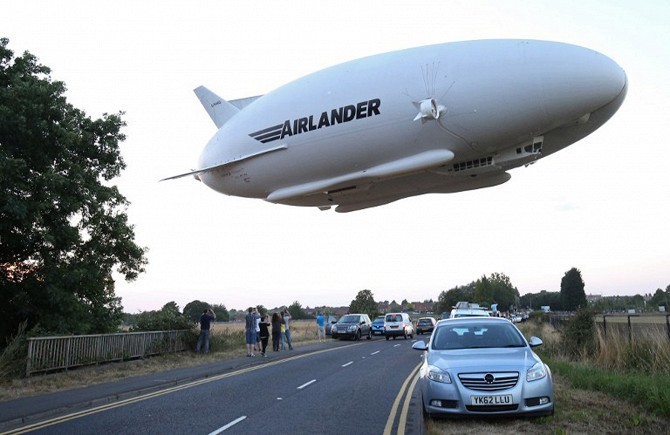 В Британии испытали самое большое в мире воздушное судно