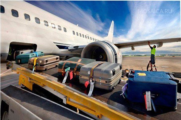 Россиян хотят заставить платить за провоз багажа в самолете 