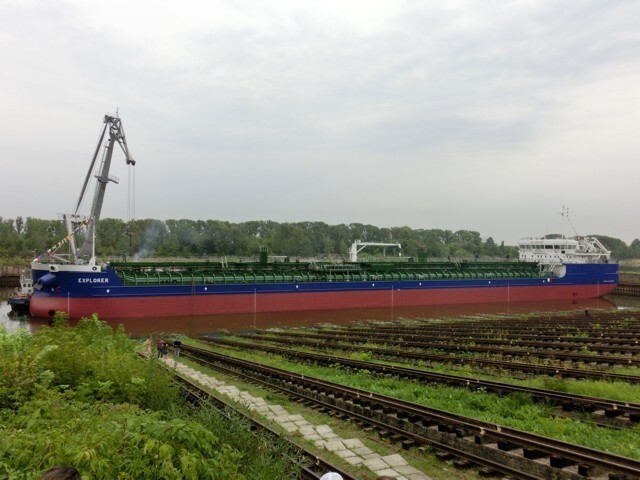 7. Завод «Красное Сормово» спустил на воду очередной танкер-продуктовоз «Explorer» проекта RST27