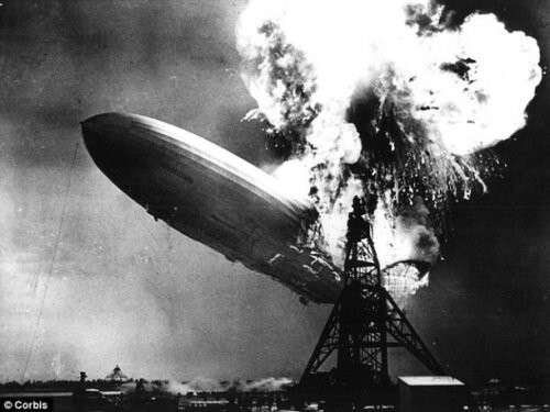 4. Крушение «Гинденбурга» (Hindenburg disaster) в Лэйкхёрст (Lakehurst), штат Нью-Джерси, 1937 год.