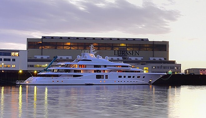 Следующая яхта — Quantum Blue длиной 104 метра, предположительно, принадлежит генеральному директору ОАО «Магнит» Сергею Галицкому, который, по версии журнала Forbes, занимает в рейтинге 15-е место.