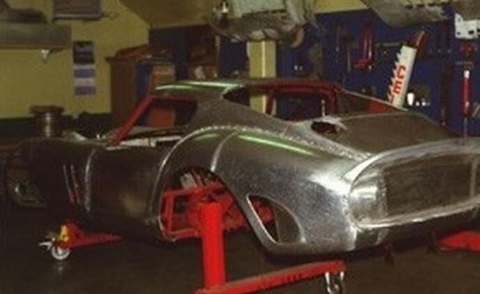 Ferrari 250 GTO заброшенная на 15 лет в поле