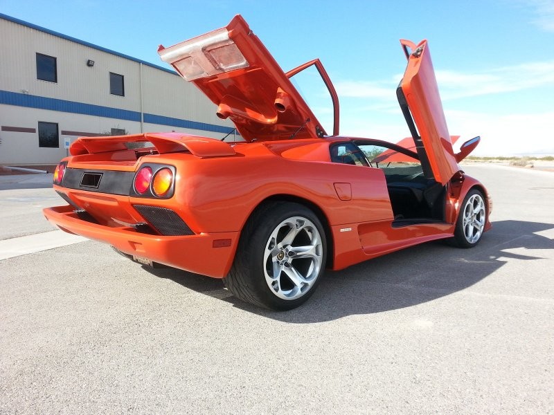 Lamborghini Diablo с двигателем V8 от Корветта