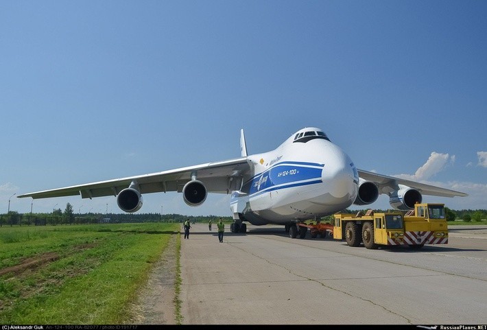 1. Авиакомпании «Волга-Днепр» переданы 2 самолёта Ан-124 «Руслан»