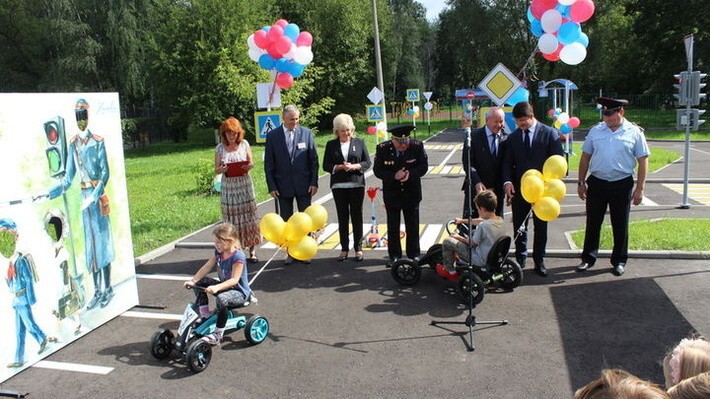 16. Интерактивный автогородок для детей открыли в Химках