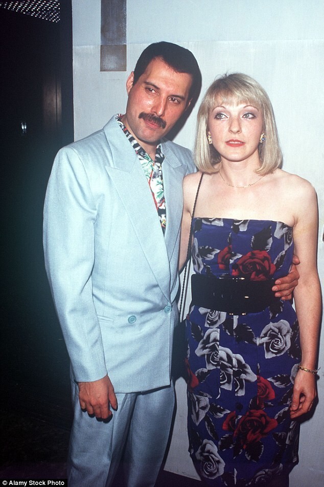 Мерькьюри и Мэри Остин на вечеринке Queen, июль 1986 г.
