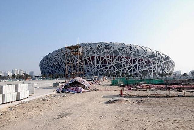 ...взгляните только, что произошло со стадионом в Пекине, когда там закончилась Олимпиада.