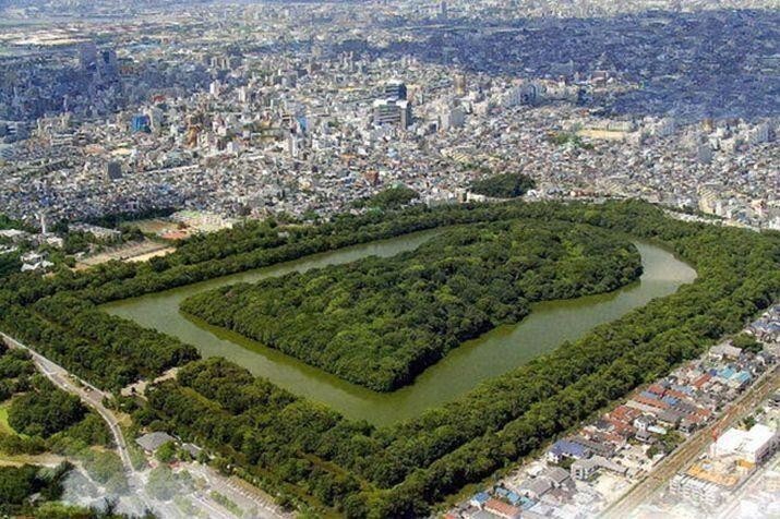 9. Кофуны – загадочные закрытые парки Японии.
