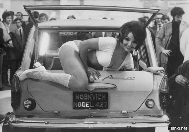 Реклама автомобиля Москвич-427, 1971 год