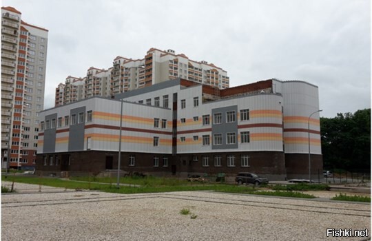 Вчера в России, за один день, открыли 92 новые школы и 72 новых детских сада !!! (Фото новых школ)