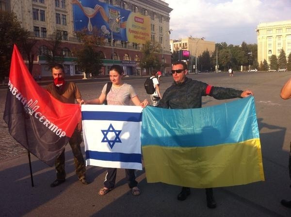 Почему евреи, украинцы, западенцы и пр. объединились на Украине в едином порыве