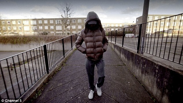 Мачете, наркотики и пулеметы: лондонские банды показали телезрителям свою жизнь