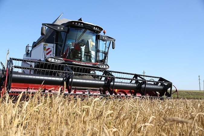 1. Есть рекорд! Пшеницы в России уже собрано рекордное количество — 66.8 млн тонн