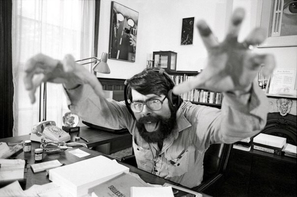 Стивен Кинг в офисе, 1983 год  