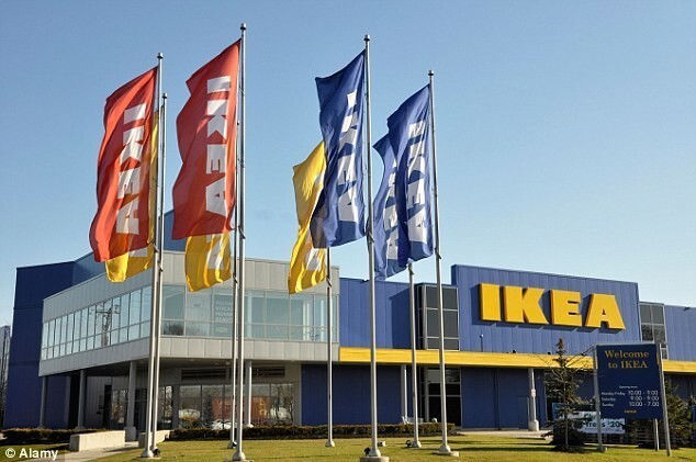 Норвежец ухитрился застрять самым интимным местом в табуретке из IKEA