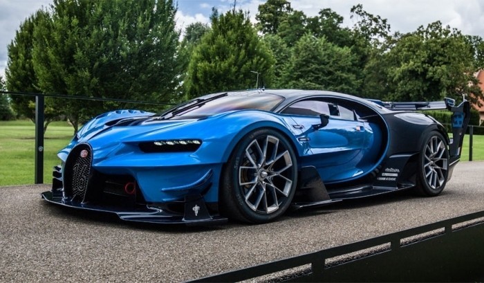 Учитывая, что серийный Bugatti Chiron обойдется в 2,4 миллиона евро, то можно предположить, что прототип Vision GT продали как минимум вдвое дороже.  Bugatti Vision Gran Turismo оснащен мощным 16-цилиндровым двигателем. Он способен выдавать 1500 л.с.