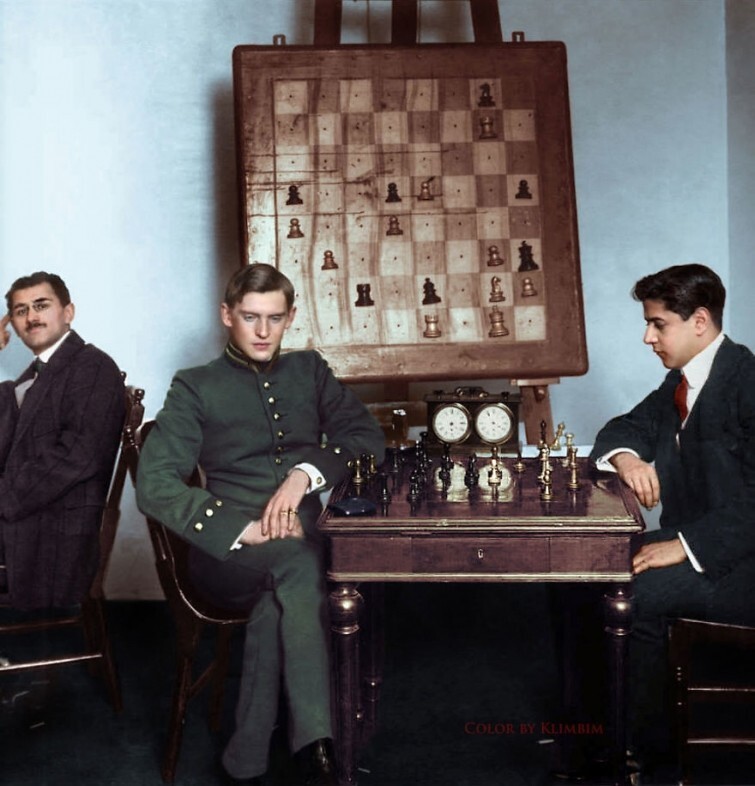Шахматист Хосе Рауль Капабланка против Александра Алехина, Москва, 1913 год  
