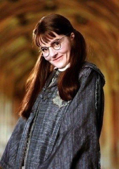 Акстриса Ширли Хендерсон сыграла в Гарри Поттере 13-ти летнюю школьницу Плаксу Миртл.Тогда ей было почти 40 лет !