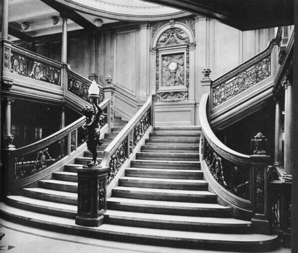 Парадная лестница Титаника.