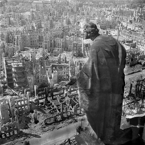 Вид на Дрезден. 1945 г.