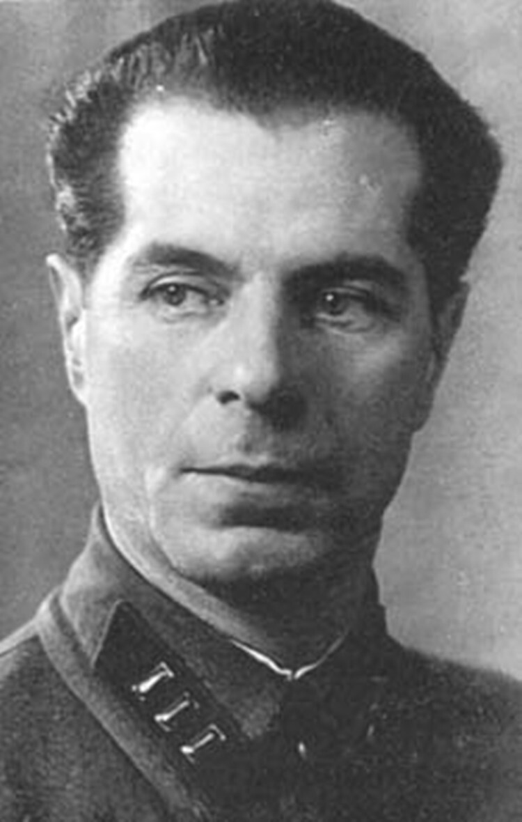 Офицер НКВД Дмитрий Медведев