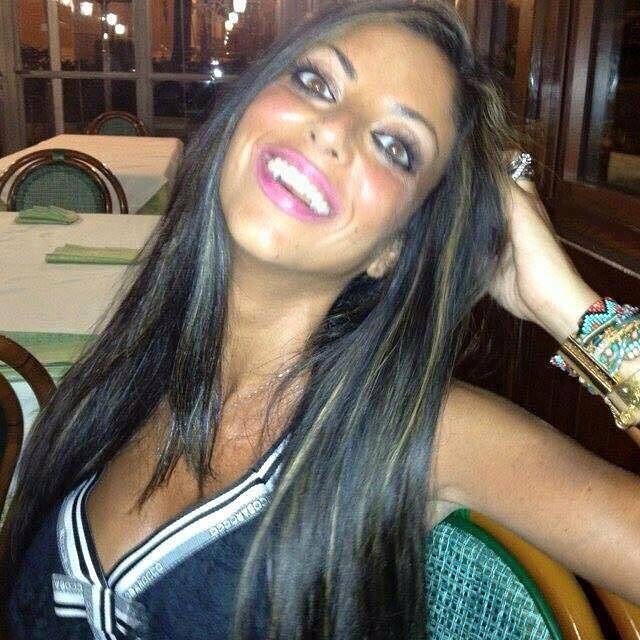 Итальянка покончила с собой после того, как ее интимное видео стало сетевым мемом