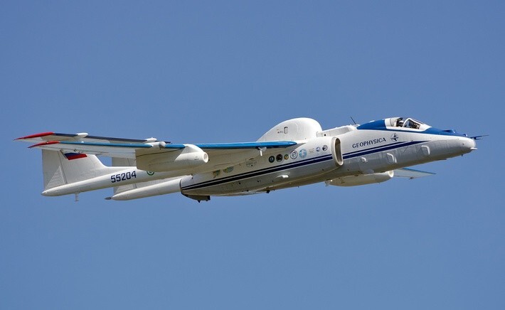 21. Высотный самолет М-55 «Геофизика» завершил этап исследований стратосферы Европы