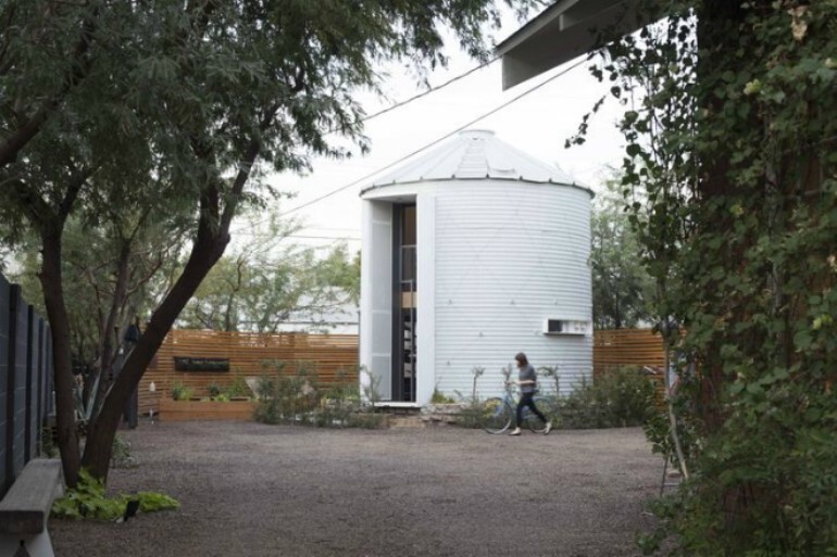 Архитектор Кристоф Кайзер  превратил старое зернохранилище в уютный дом