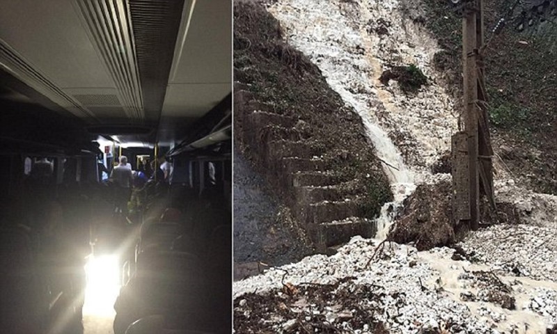 Из-за аварии, вызванной оползнем, пассажиры провели четыре часа в темном туннеле