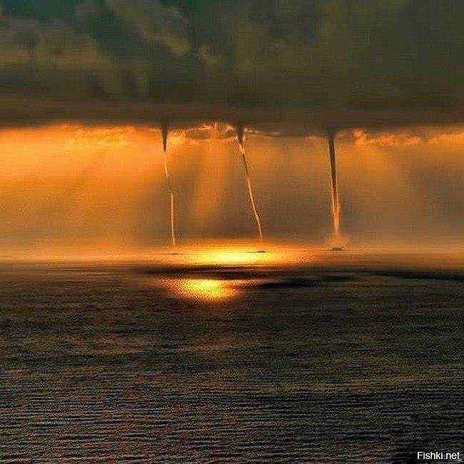 Торнадо в Средиземном море у берегов Турции