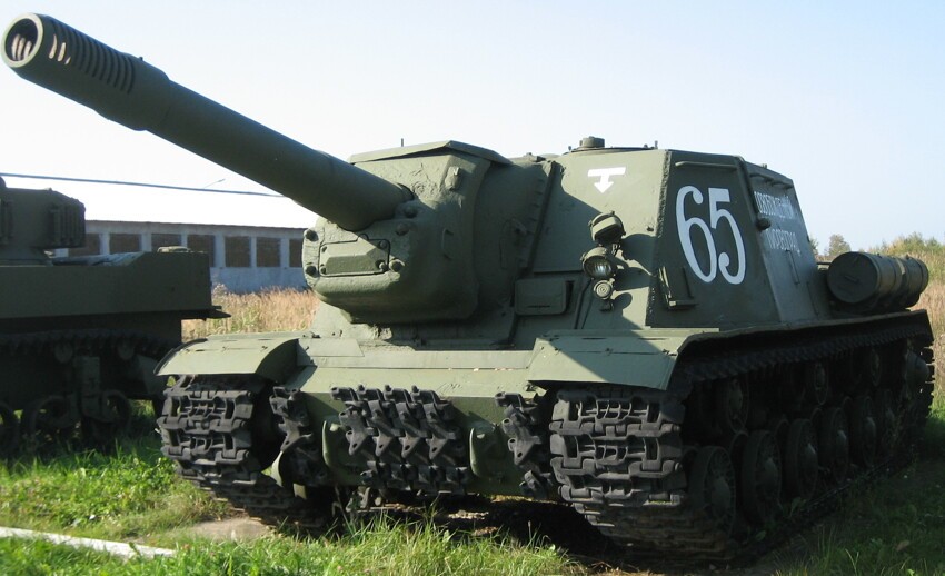 Легендарные "Зверобои" ИСУ-152 и ИСУ-122