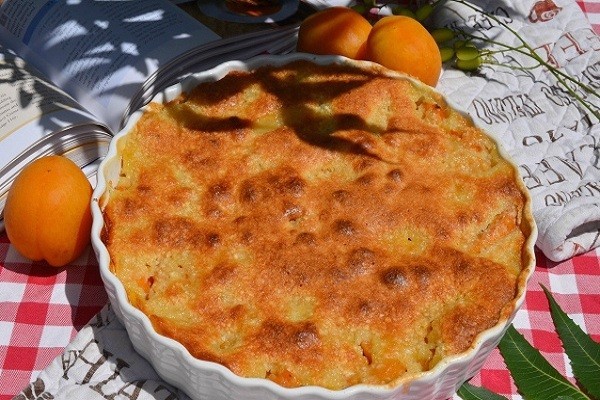 Миндальный пирог с абрикосами