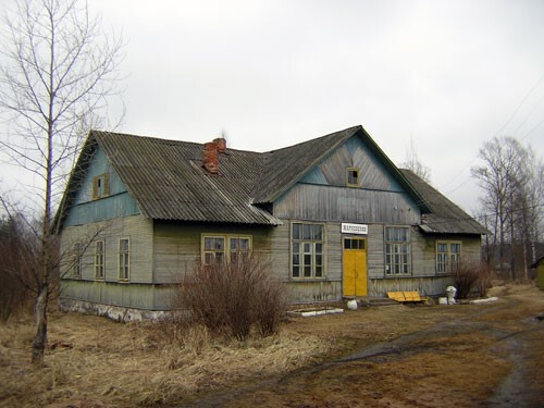 Вокзал станции Жарковский.