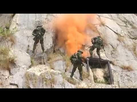 Пакистанскому спецназу показали экипировку "Ратник" в бою 