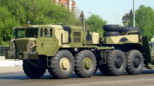 МАЗ-537Г последнего выпуска для буксировки танковых полуприцепов