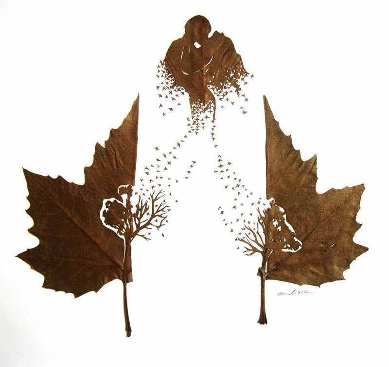 Невероятные произведения вырезанные в опавших листьях