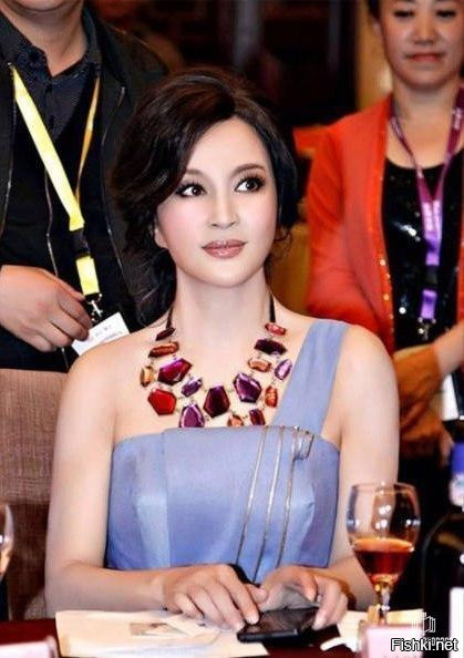 Liu Xiaoqing - китайская актриса